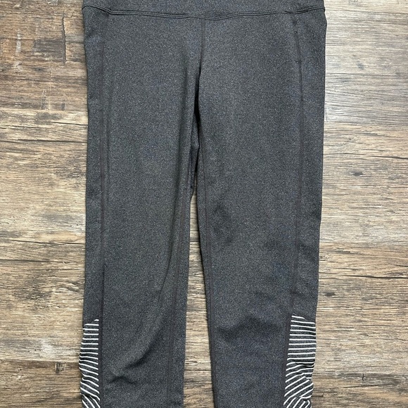 Athleta Gray Leggings with Striped Design Cropped Capri - Picture 1 of 5
